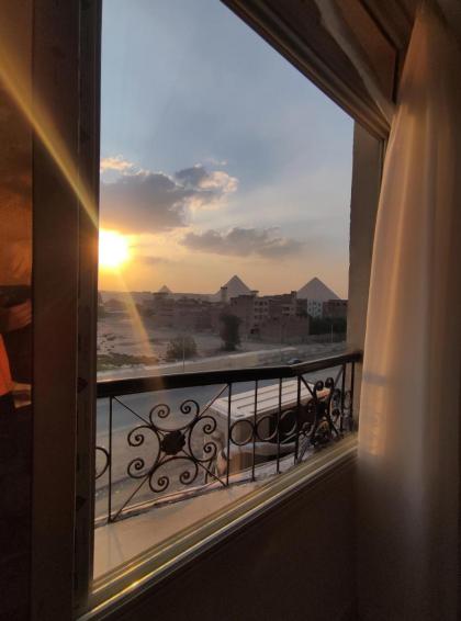 Diamond Pyramids View Apartment - image 13