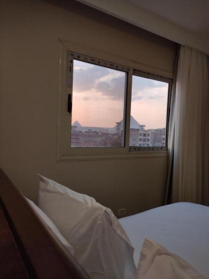 Diamond Pyramids View Apartment - image 4