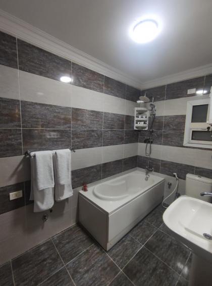 Diamond Pyramids View Apartment - image 5
