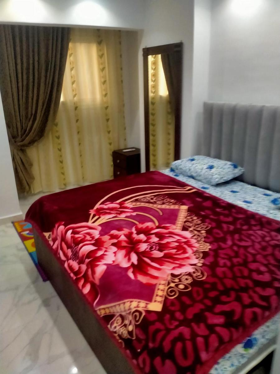 Zahrat Al Bahr El Azam Apartments - image 2