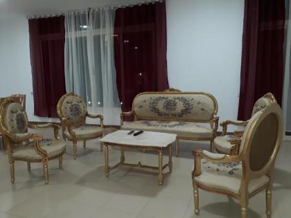 610 residents - image 10