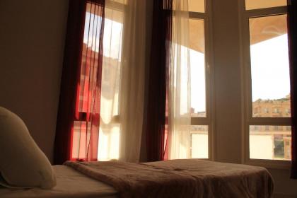 610 residents - image 13
