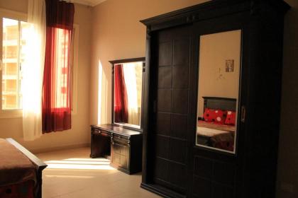 610 residents - image 19