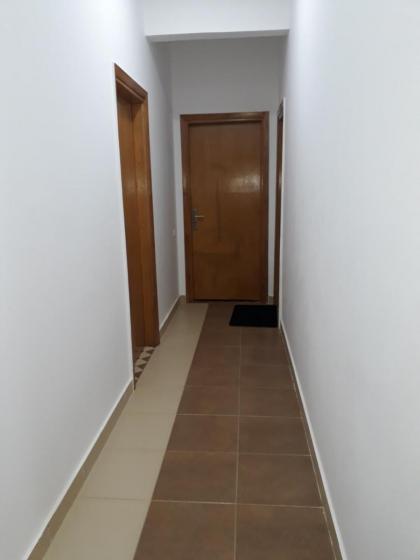 610 residents - image 3