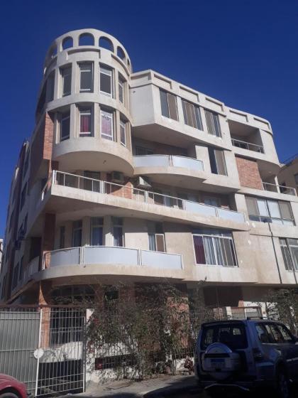 610 residents - image 9