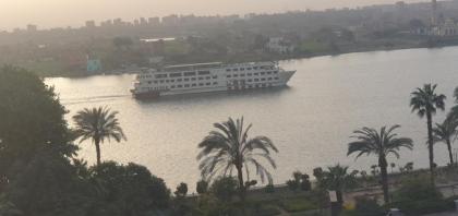 Grand Bayan Hotel & Apt at Nile Plaza - image 6