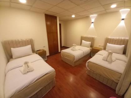 Egy Days Hotel - image 4