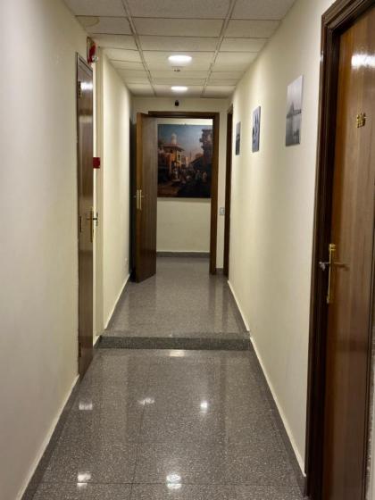Egy Days Hotel - image 8