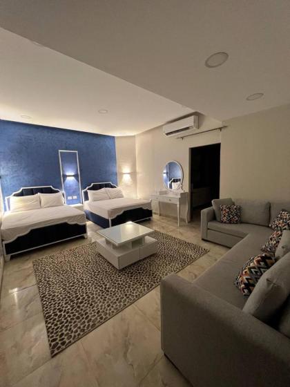 Lucky Hostel - image 4