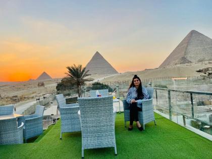 White House Pyramids inn - image 5