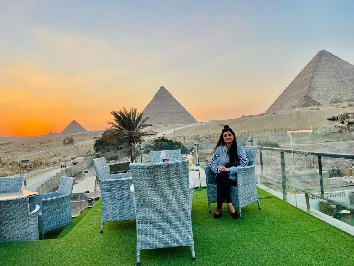 White House Pyramids inn - image 5