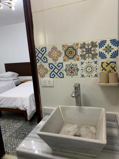 Z Pyramids Inn - image 18