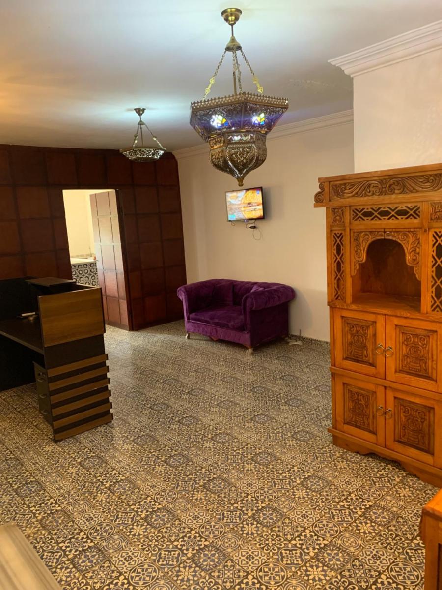 Z Pyramids Inn - image 2