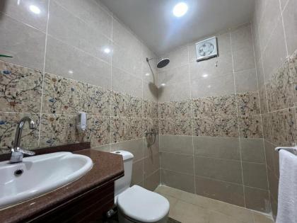 Stay of Giza Pyramids - image 28