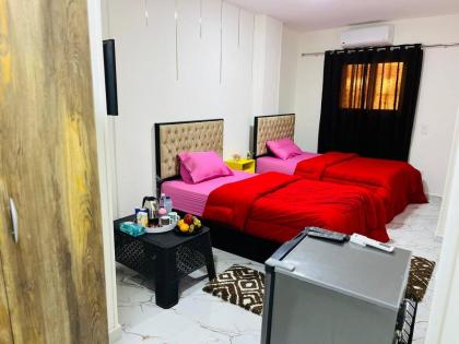 four pyramids Guest house - image 14