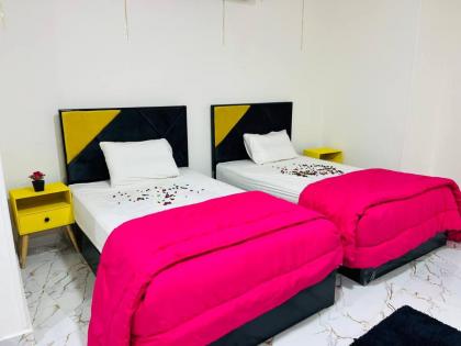 four pyramids Guest house - image 4