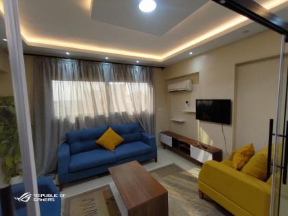 3 Bedrooms Luxurious Appartment in Nasr City - image 4