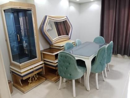 Luxury furnished new apartment al muhandessin شقة جديدة مفروشة سوبر لوكس المهندسين جامعة الدول - image 6