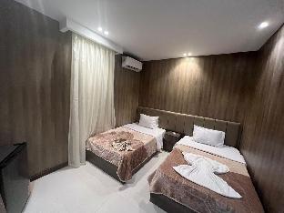 Rotana Palace Suites-Cairo - image 3