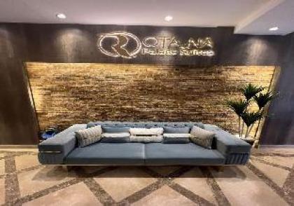 Rotana Palace Suites-Cairo - image 6
