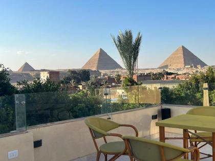 Regent Pyramids View - image 7