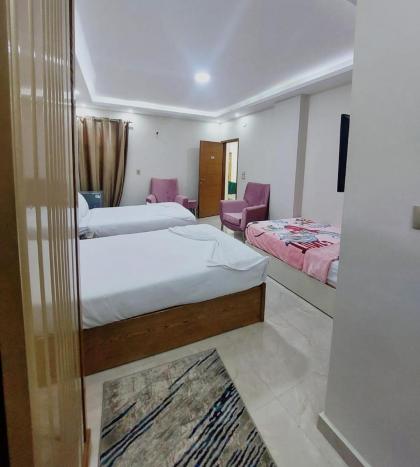 Regent Pyramids View - image 2