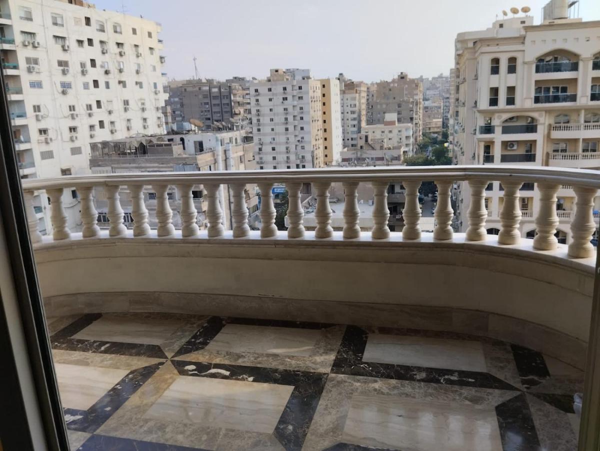 شقه فاخره مفروشه للإيجار ف ارقي مناطق مدينه نصر - main image