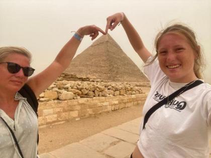 LOVELY PYRAMIDS motel - image 2