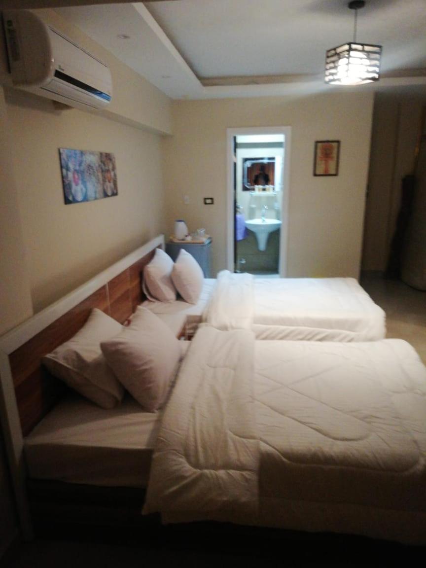 LOVELY PYRAMIDS motel - image 7
