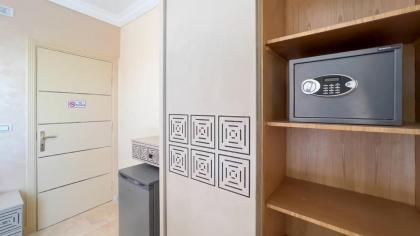 Key Pyramids Apartment - image 5