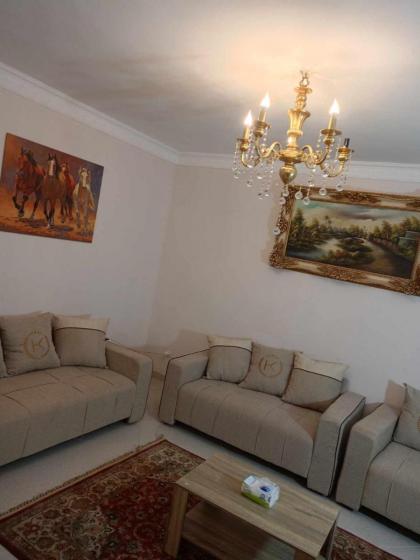 Zahraa Plaza furnished apartment 200 m - image 12