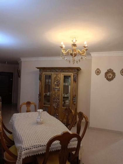 Zahraa Plaza furnished apartment 200 m - image 16