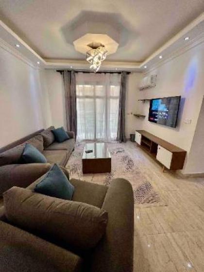 Central-Stylish/unique 2BR Apt+Patio in Madinty - image 10
