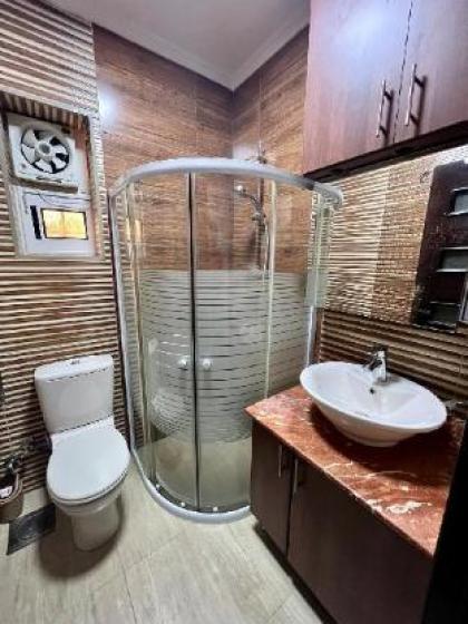 Elegant Studio Apt. with Garden&bbq grill+Sofabed - image 11