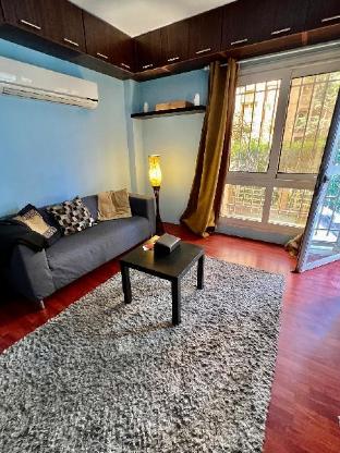 Elegant Studio Apt. with Garden&bbq grill+Sofabed - image 4