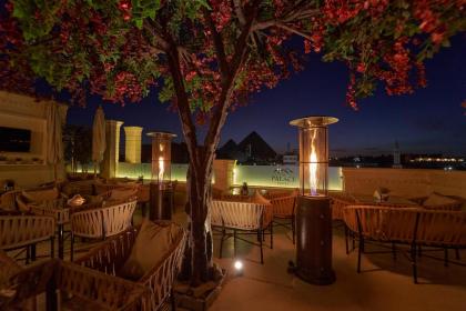 The Palace Pyramids Hotel - image 2