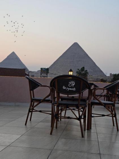 Hur Pyramids land inn - image 19
