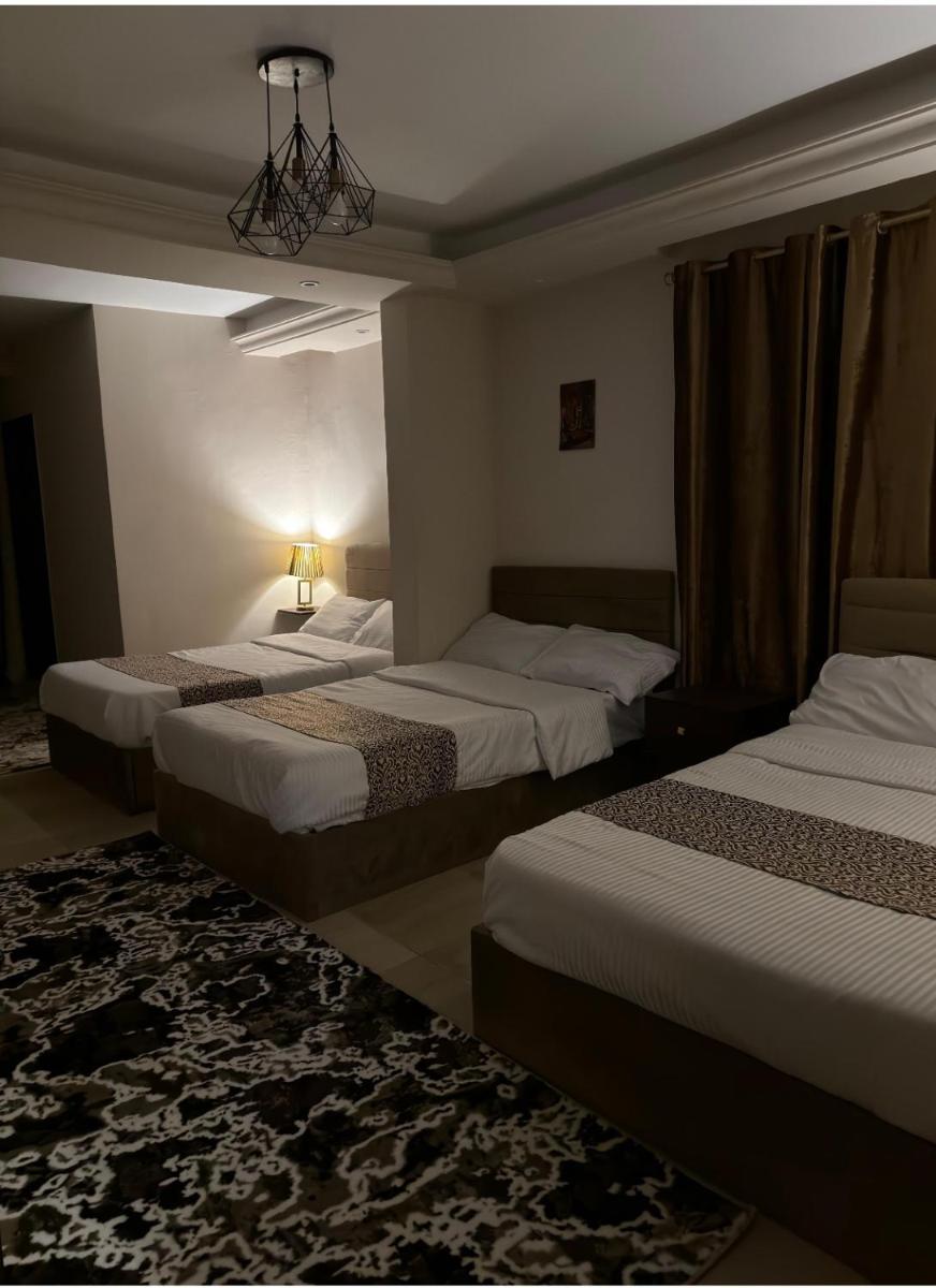 Hur Pyramids land inn - image 5