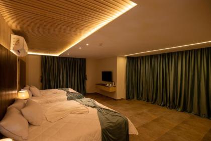 Blue Pyramids Eyes Hotel - image 6