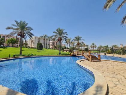 Family apartment in new cairo. Pay at property - image 8