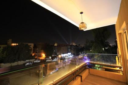 Pyramids Heart Hotel - image 25