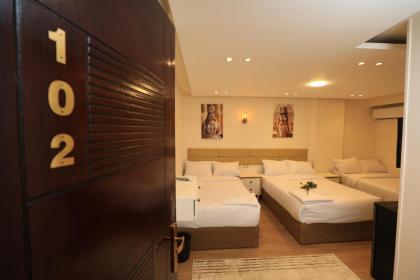 Pyramids Heart Hotel - image 26