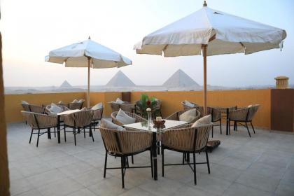 Pyramids Heart Hotel - image 29