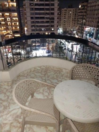 شقة مفروشة للايجار عباس الرئيسي - image 3
