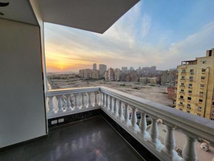شقة فاخرة وفيو خرافى فى maadi - image 15