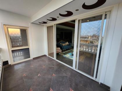 شقة فاخرة وفيو خرافى فى maadi - image 18