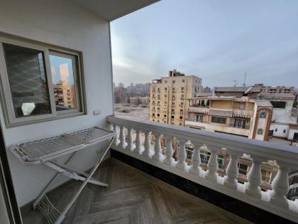 شقة فاخرة وفيو خرافى فى maadi - image 2