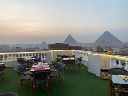 King Farouk Pyramids Hotel