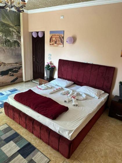 King Farouk Pyramids Hotel - image 19