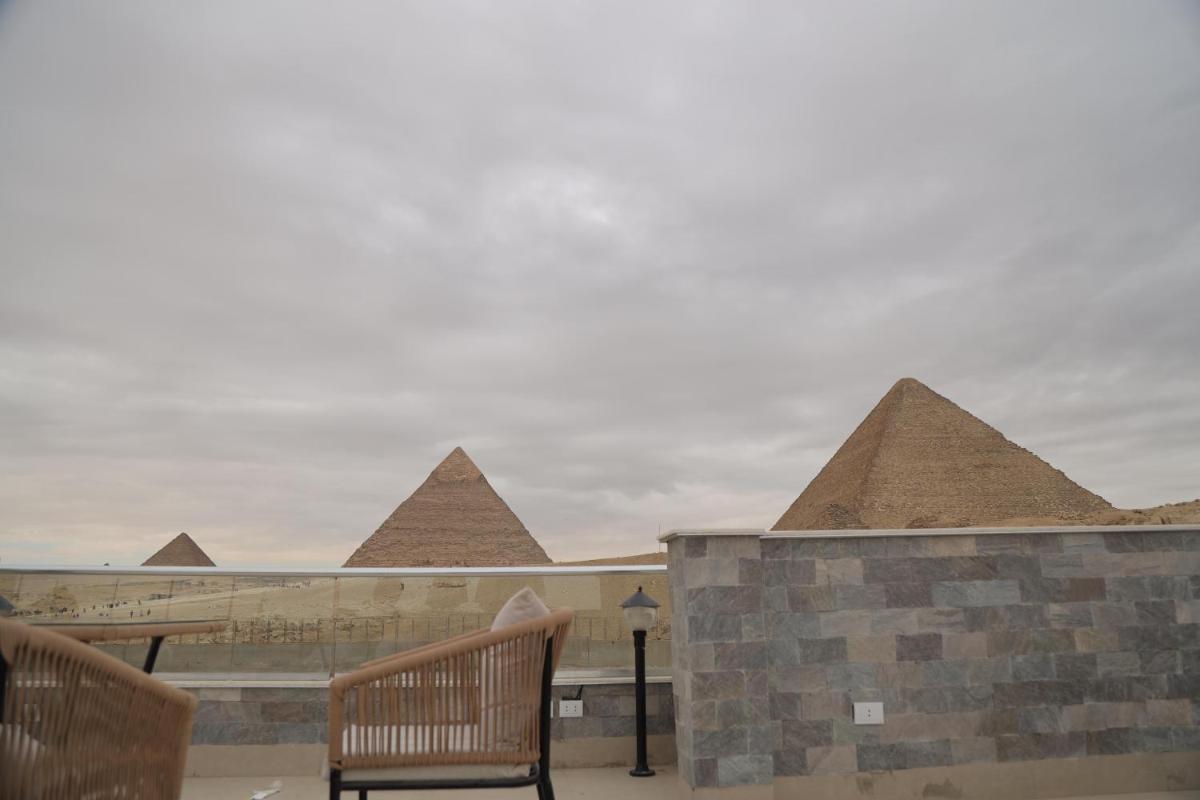 Yamour Pyramids View - image 3